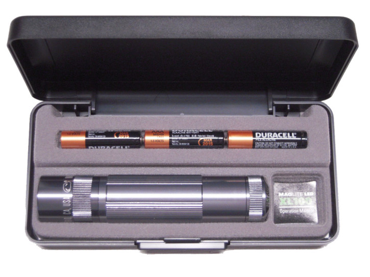 Mag-Lite XL 100 LED, titan-grau