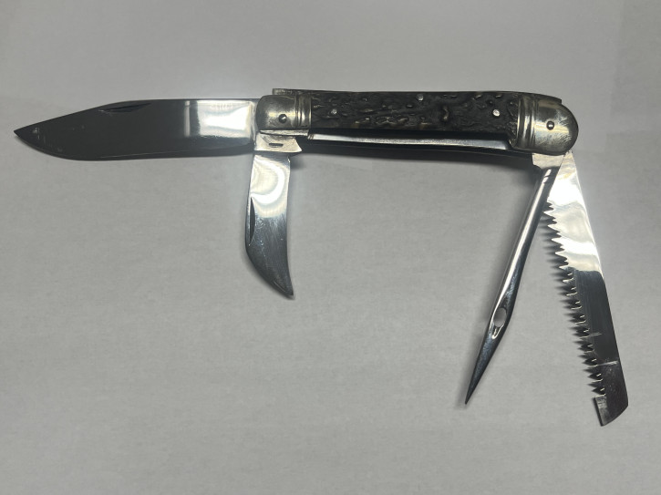 Das vierteiliges Bauernmesser von R.Matthes