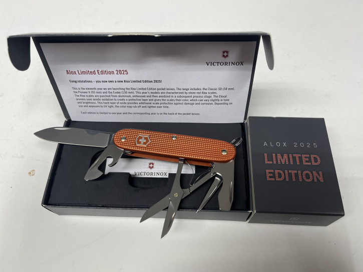 Victorinox Pioneer X Alox Limited Edition 2025 Stone Red