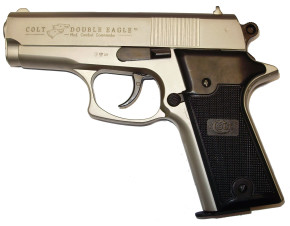 Colt Double Eagle Combat Commander vernickelt, Kunststoffgriff