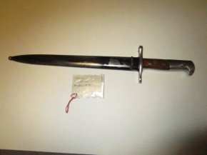 Schweizer Bajonett für Karabiner K 31 mit Koppels