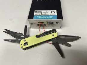 Leatherman Free T4 Messer Lunar