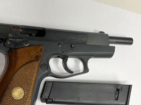 Browning GPDA 8, mit Kunstoffmagazin und Holzgriff